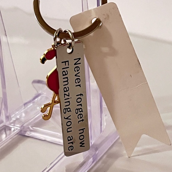 Pink Flamingo Keychain - Picture 4 of 12